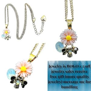 Gold plated Iridescent Crystal pink Daisy honeybee necklace